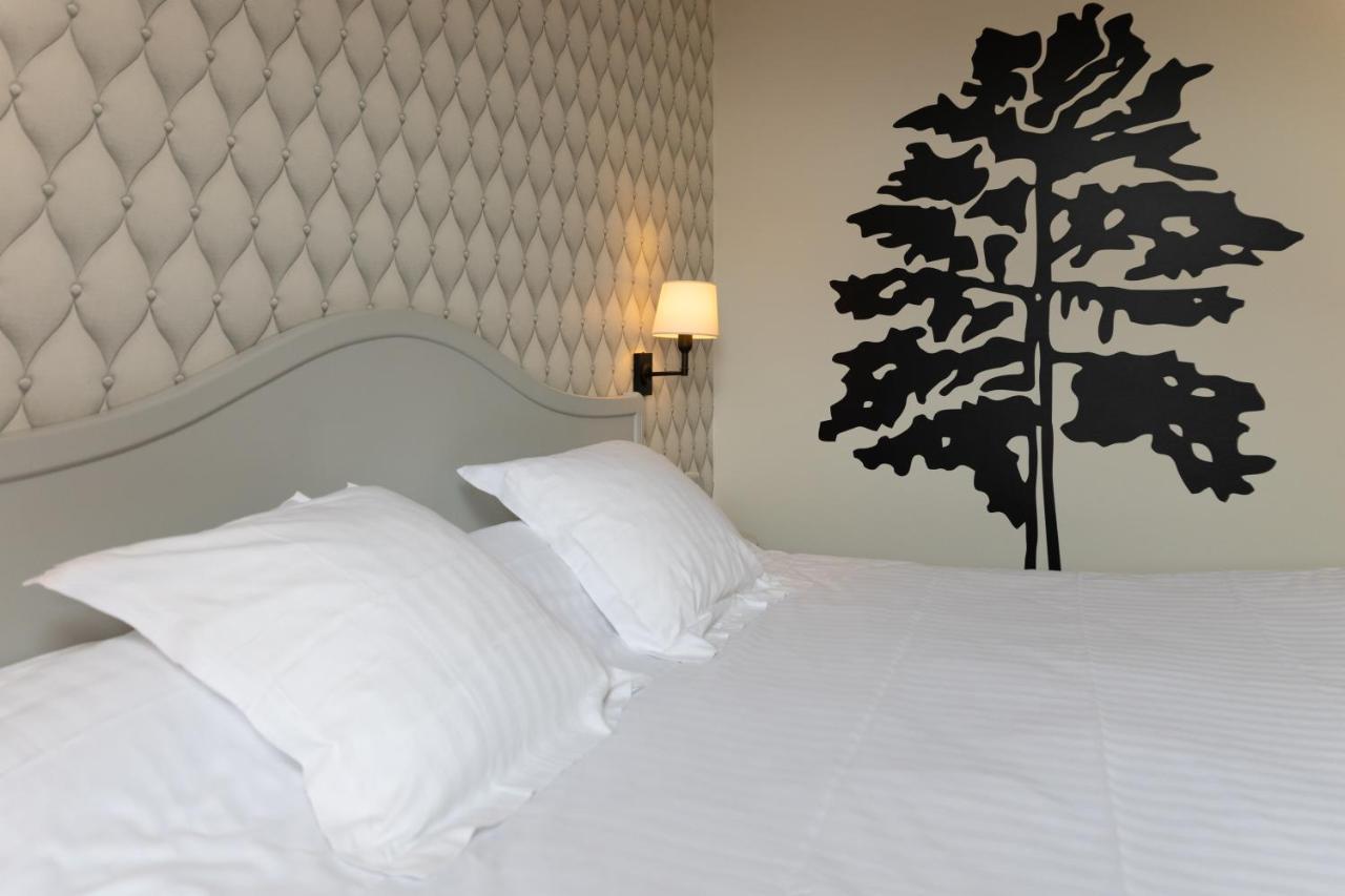 Cit'Hotel - Hotel Le Cedre نويون المظهر الخارجي الصورة