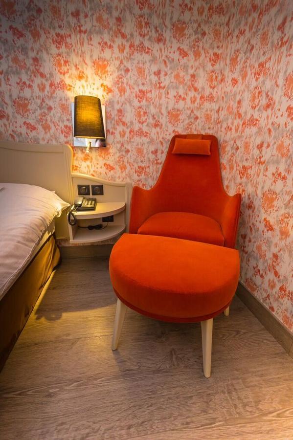 Cit'Hotel - Hotel Le Cedre نويون المظهر الخارجي الصورة